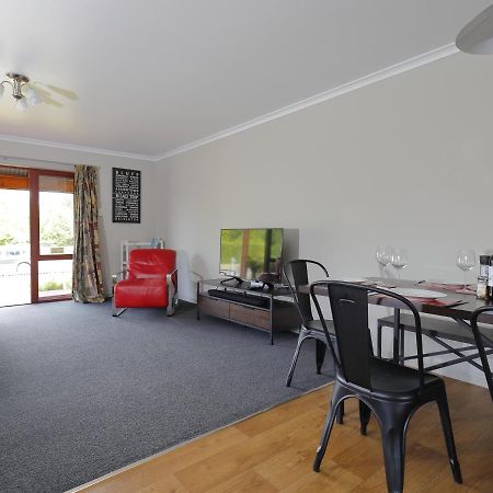 Mokonui Cottage - Te Anau Holiday Home Bagian luar foto