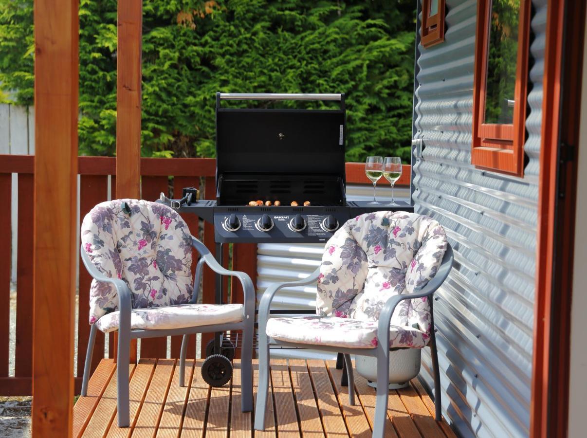 Mokonui Cottage - Te Anau Holiday Home Bagian luar foto