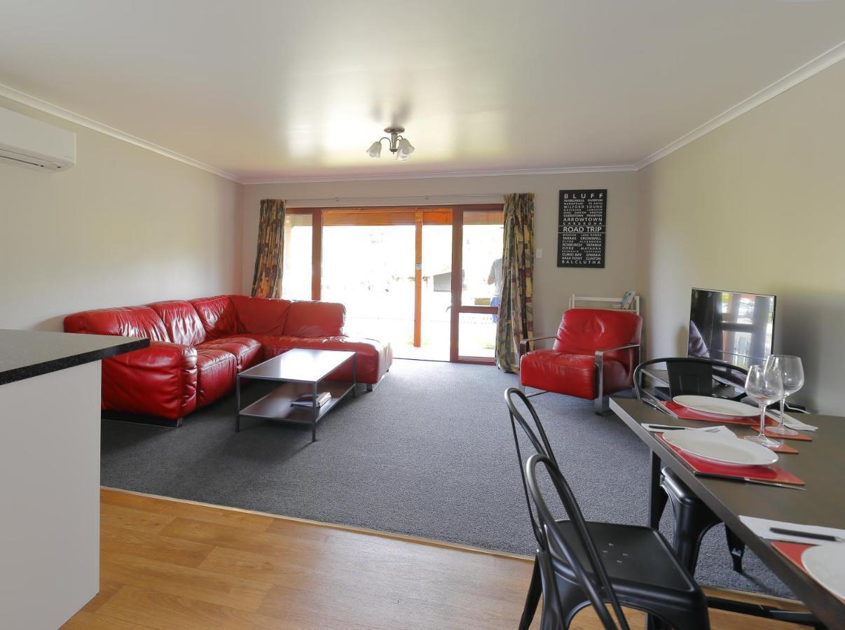 Mokonui Cottage - Te Anau Holiday Home Bagian luar foto