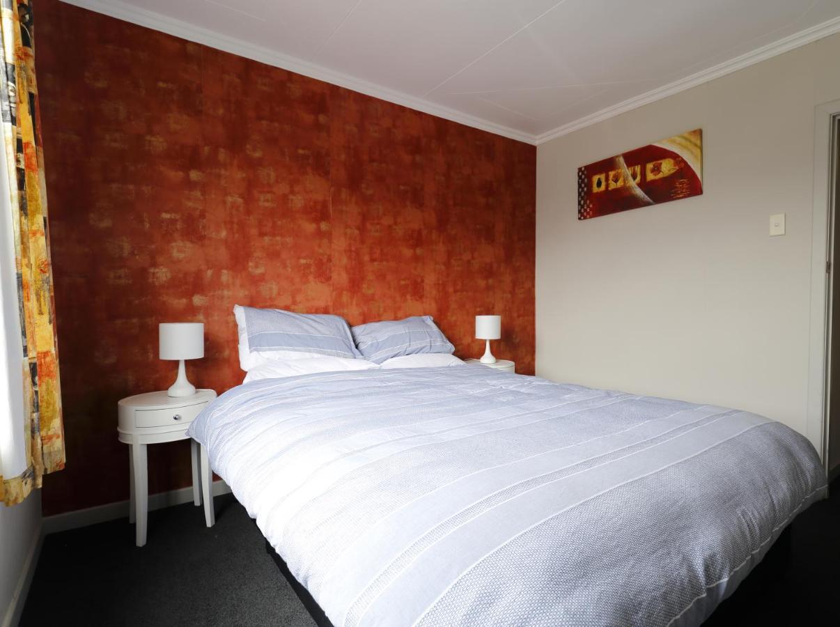 Mokonui Cottage - Te Anau Holiday Home Bagian luar foto