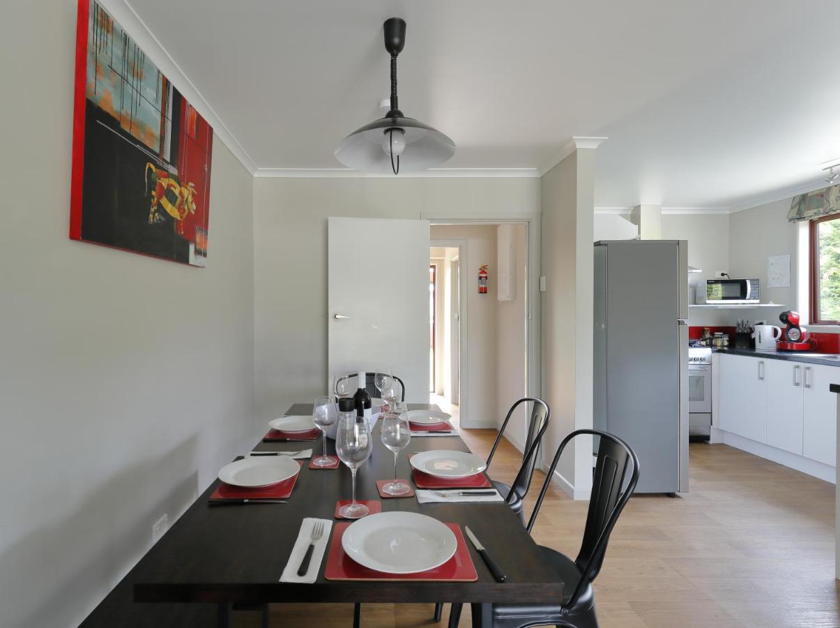 Mokonui Cottage - Te Anau Holiday Home Bagian luar foto