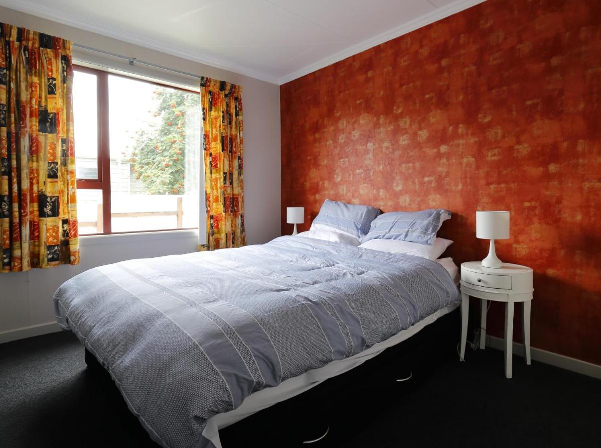 Mokonui Cottage - Te Anau Holiday Home Bagian luar foto